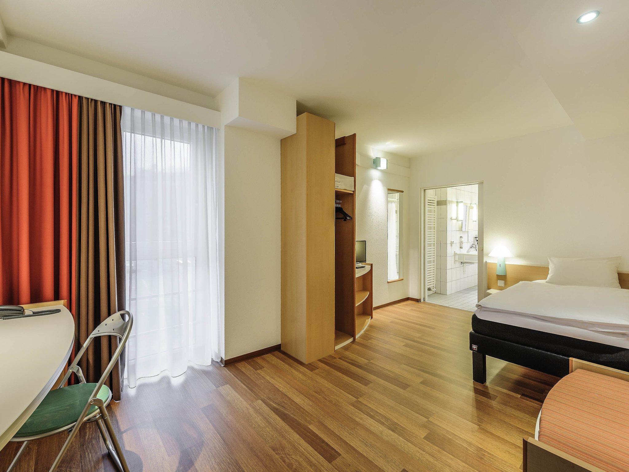 Ibis Hotel Wuerzburg City Екстер'єр фото
