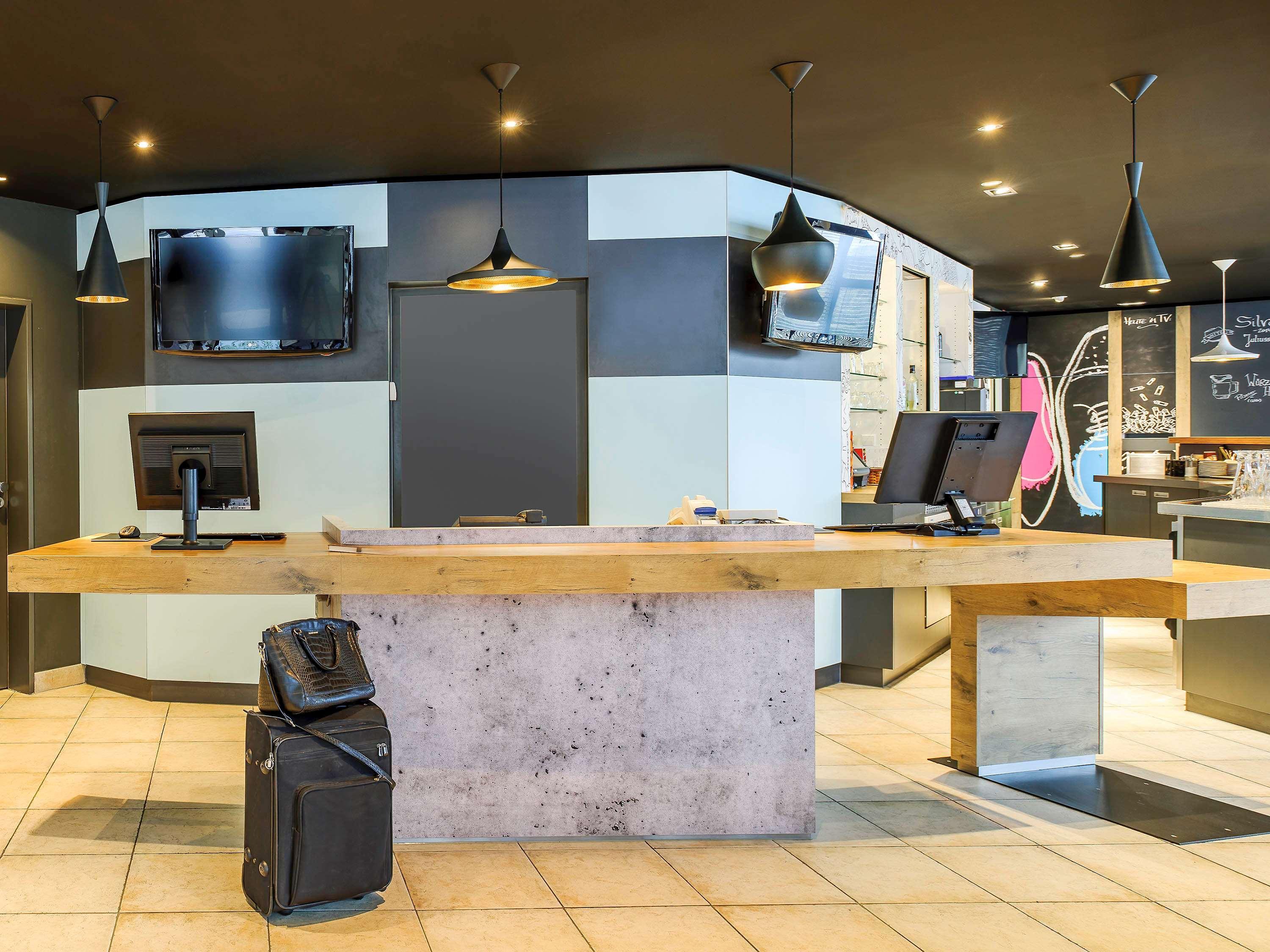 Ibis Hotel Wuerzburg City Екстер'єр фото